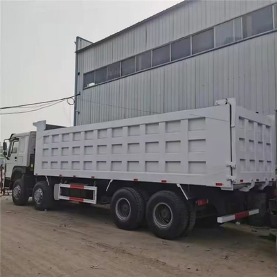 Usato 371HP Sinotruck Dump Truck Heavy Truck pneumatici senza tubi Disegno 8 * 4 a mano sinistra