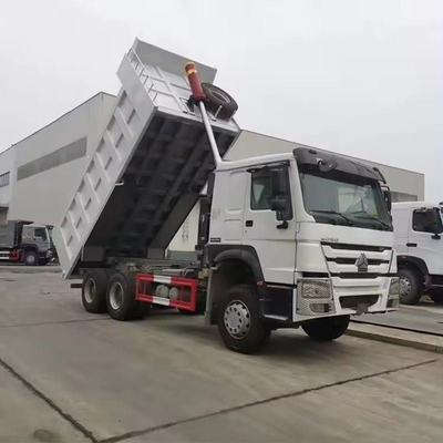 Progettazione di pneumatici senza tubi e 10,2 tonnellate Capacità 30 tonnellate Used Dump Truck in Dubai Dump Truck