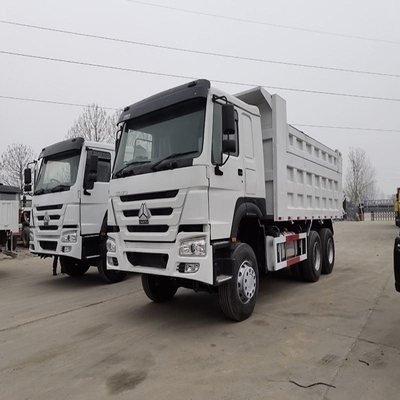 Servizio post-vendita 3 anni 8X4 12 pneumatici 50 tonnellate usato Sinotruk HOWO