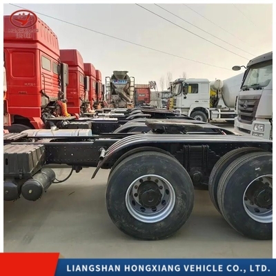 2021 2022 2023 Sinotruck Sitrak C7h G7 4X2 6X4 Trattor Truck 8.2tons Disegno pneumatico senza tubi