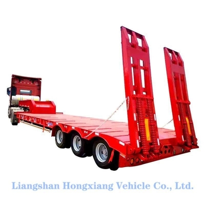 Semi-remolchio a due velocità con gamba di atterraggio realizzato in serbatoio di polvere Prime Mover come magazzino di camion