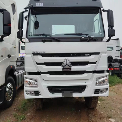 8.2 tonnellate coppia massima Sinotruk HOWO 10 ruote 371HP trattore camion capo rimorchio