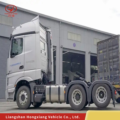 Sinotruck HOWO Camionetto a testa di trattore con ruota motrice 6×4 e personalizzazione