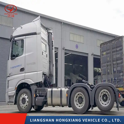 ECE Certified 8.2tons HOWO Truck or Tractor Truck Head Trailer con certificazione ECE per pneumatici