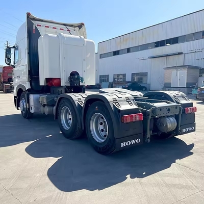 Sinotruk HOWO T7 6X4/8X4 A7/T7 10/12 Wheeler 18-25cbm Truck/Cargo