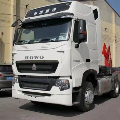 Sinotruk HOWO T7 6X4/8X4 A7/T7 10/12 Wheeler 18-25cbm Truck/Cargo