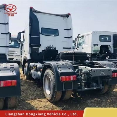 Shandong Sinotruk HOWO T7 Truck trattore con motore diesel anteriore e pneumatici 12.00r20