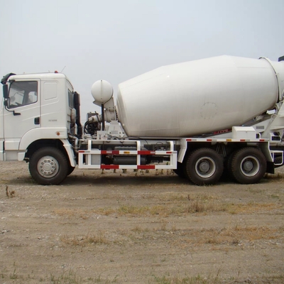 4 assi Sinotruk HOWO Heavy Duty 10 ruote 8cbm 9cbm 10cbm 12cbm camion miscelatore di calcestruzzo