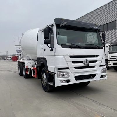 4 assi Sinotruk HOWO Heavy Duty 10 ruote 8cbm 9cbm 10cbm 12cbm camion miscelatore di calcestruzzo