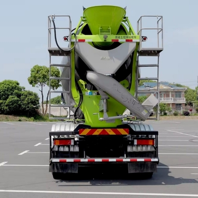 4 assi Sinotruk HOWO Heavy Duty 10 ruote 8cbm 9cbm 10cbm 12cbm camion miscelatore di calcestruzzo