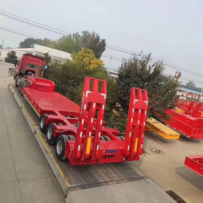 Grado 2024 Ultimo 3 assi 60 tonnellate Container Chassis Semi-Retrailer Low Bed Semi-Retrailer