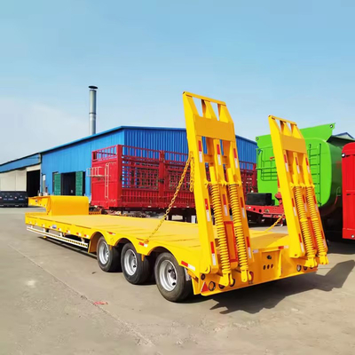 Camion rimorchiato Camion rimorchiato a tre assi Camion trasportatore di container Camione da 60 tonnellate 13m Pneus 12r22.5