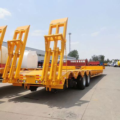 3 assi 60t Lowboy Trailer Tread 2240mm Landing Leg Manual per il trasporto di semirimorchi