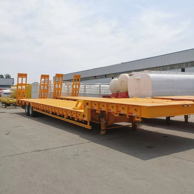 Semi-remolchi a tre assi diretti 40ft 60ft Container Chassis Semi-remolchi a letto piatto con pneumatici 12r22.5